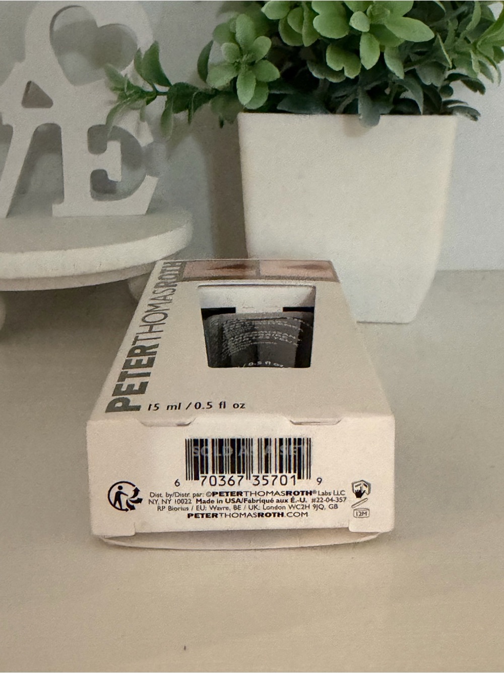 Peter Thomas Roth Instant Firm Eye - Picture 3 of 3